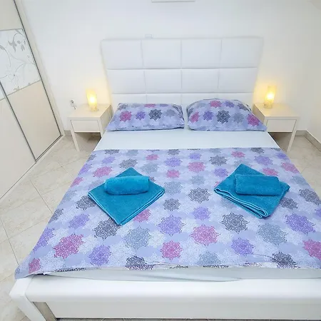 Lucija شقة